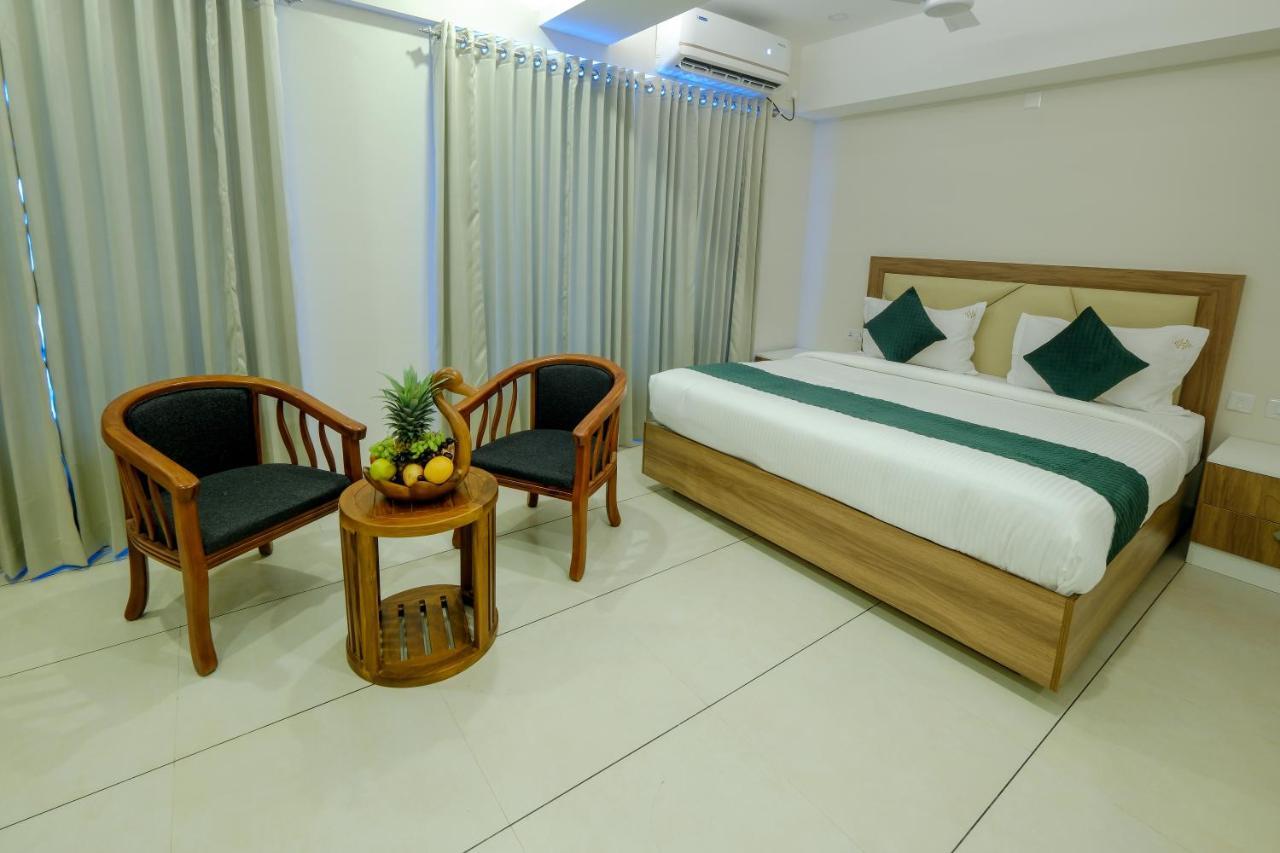The Heartland Business Hotel, Trivandrum 트리반드룸 외부 사진