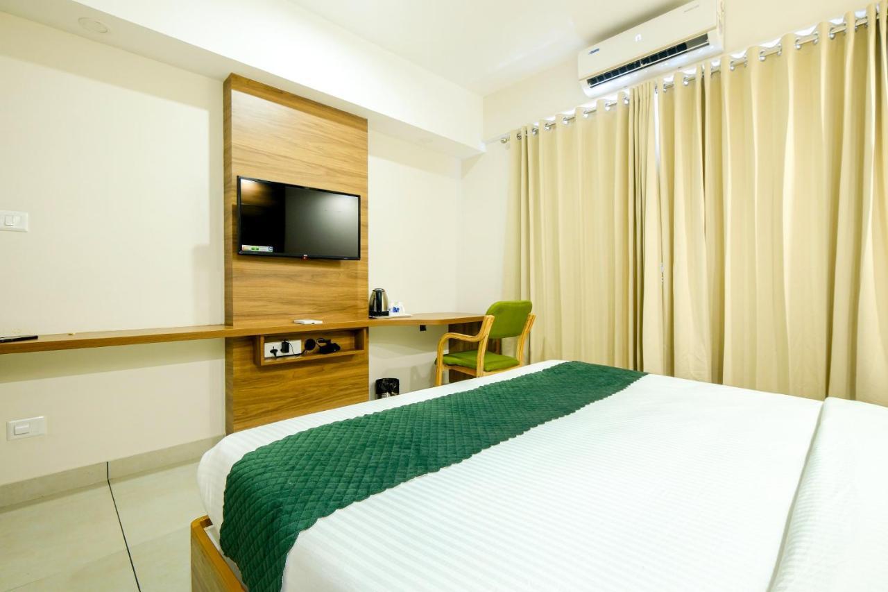 The Heartland Business Hotel, Trivandrum 트리반드룸 외부 사진